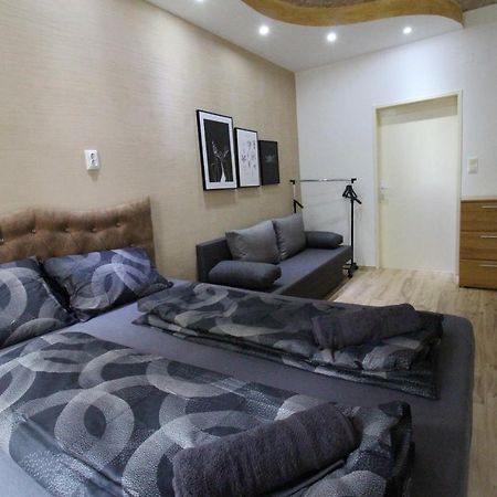 Family Quad Room Rf Відень Екстер'єр фото