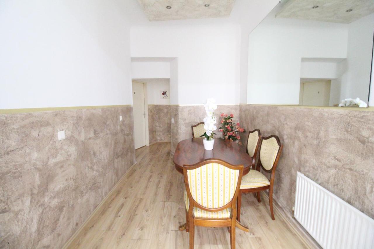Family Quad Room Rf Відень Екстер'єр фото